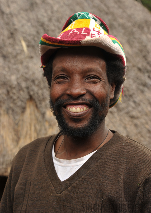 A Konso chief [92 mm, 1/80 sec at f / 8.0, ISO 400]